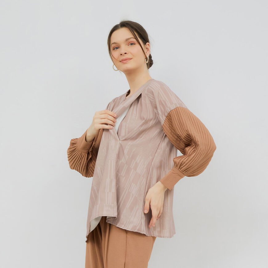 Emel Brown - Image 2