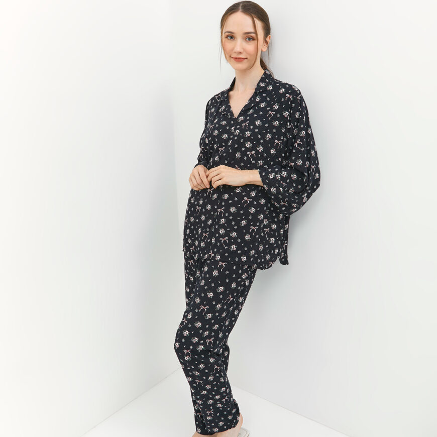 Divya Black - Image 4