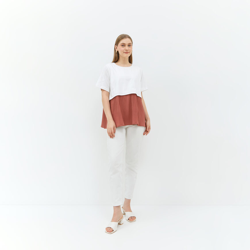 Alana Dusty Rose