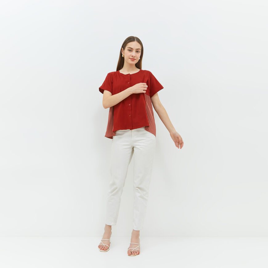 Dauna Maroon