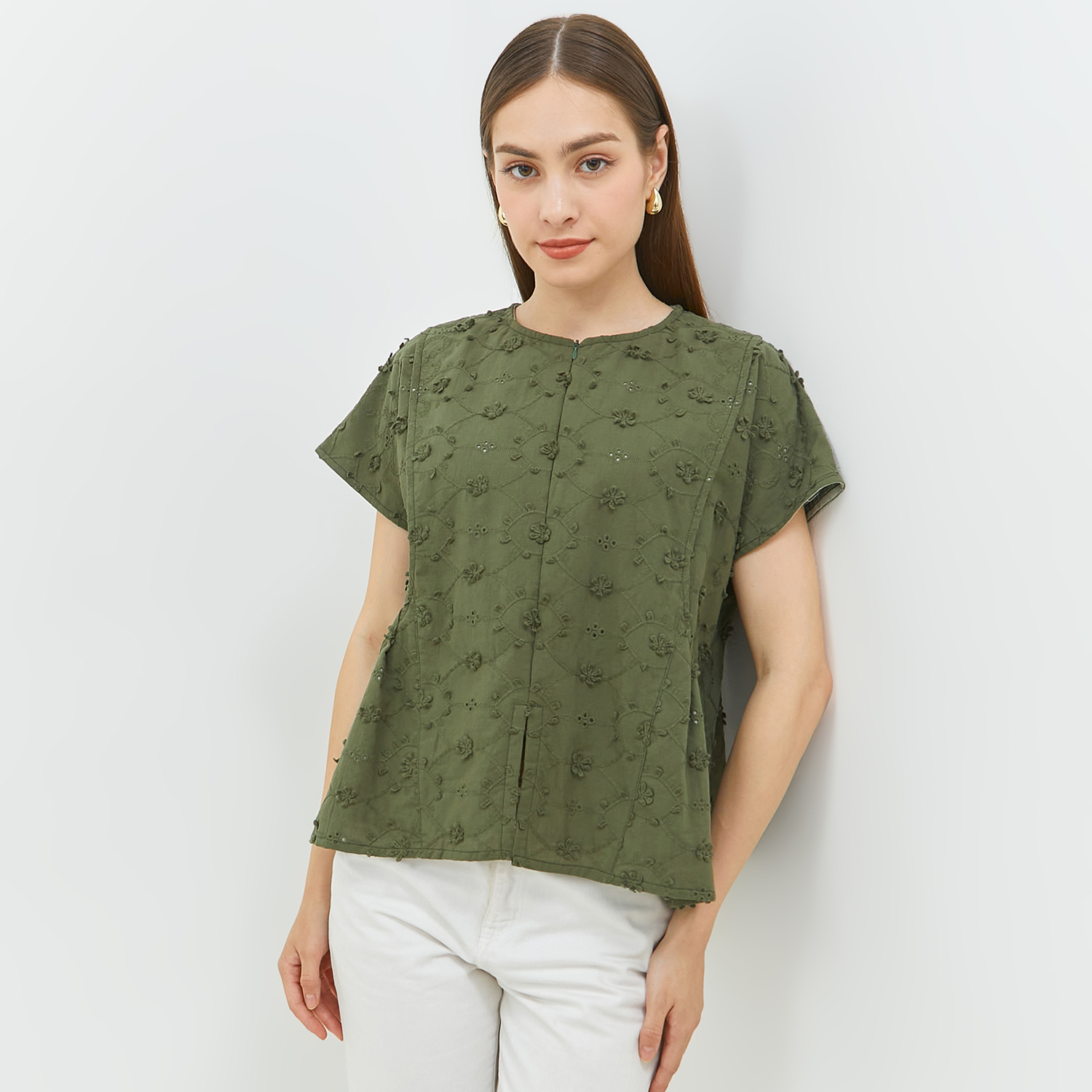 Taryn Army - Image 2