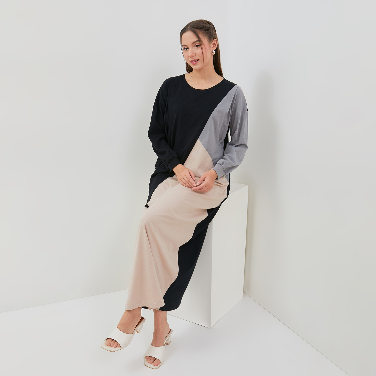 Bayuni Black - Image 5