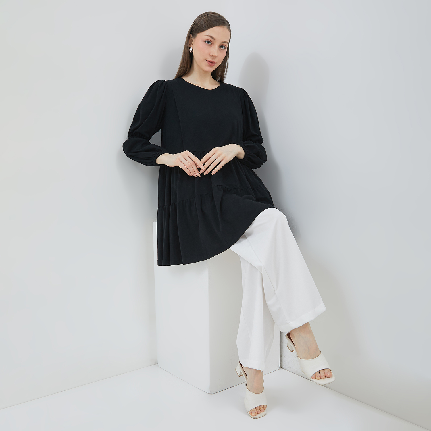 Maila Black - Image 5