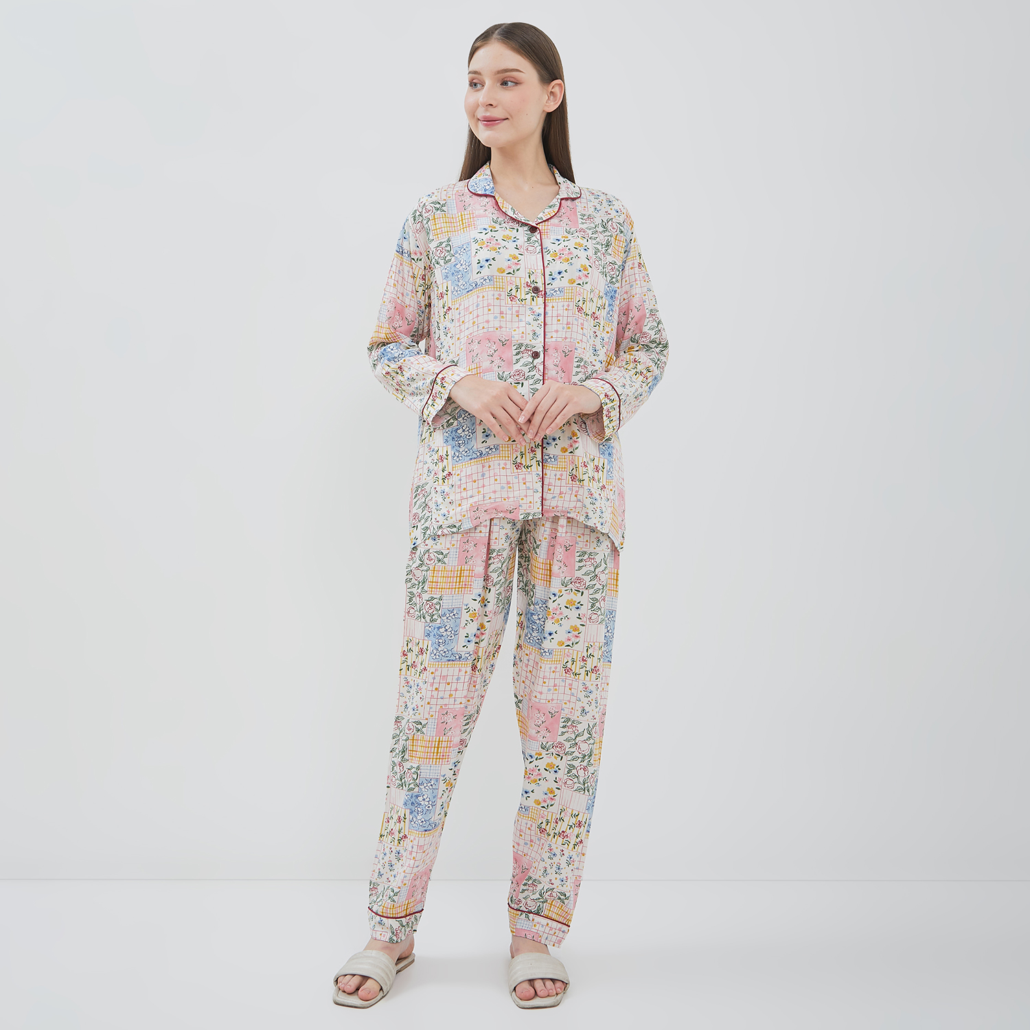 Lyana Vintage Floral - Image 2