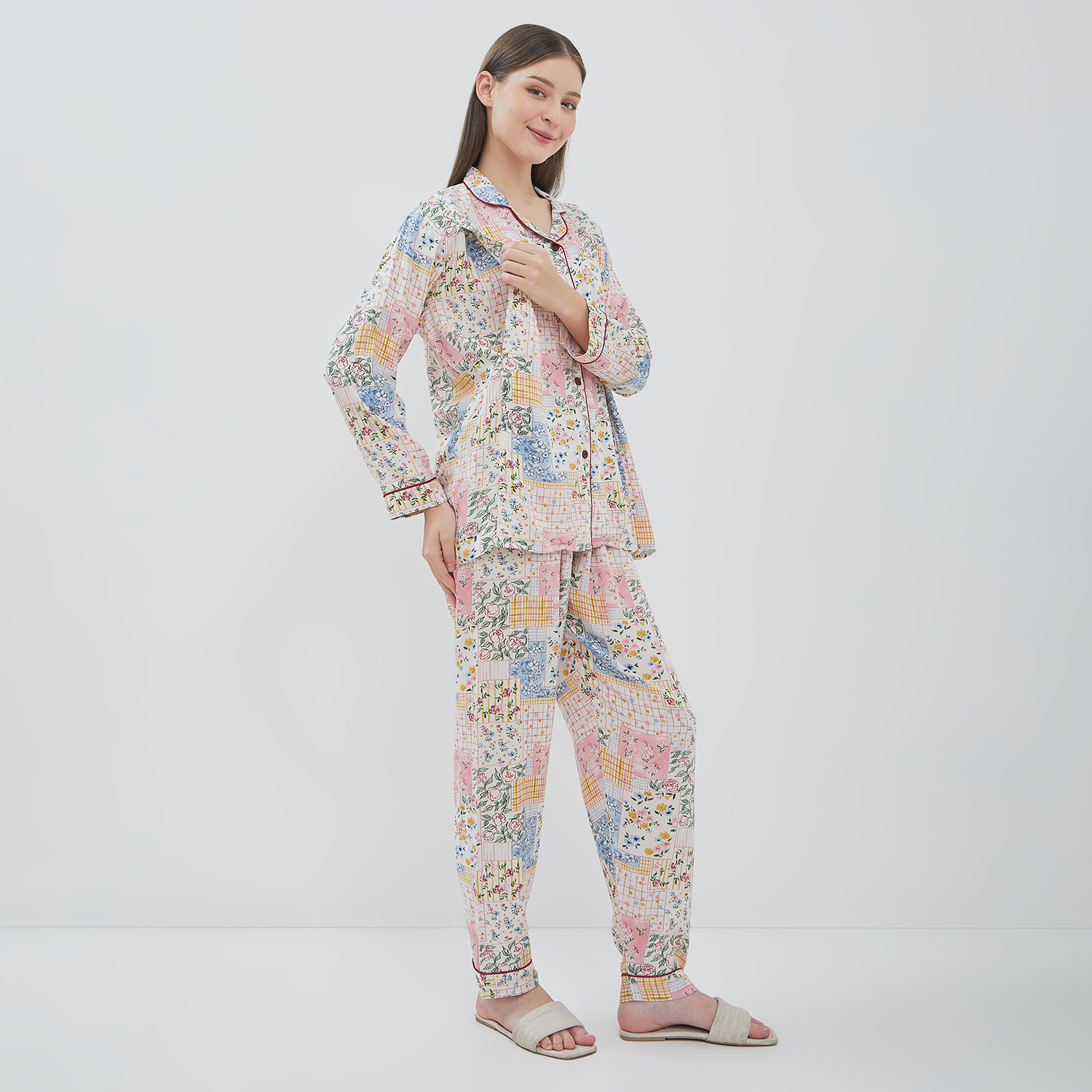Lyana Vintage Floral