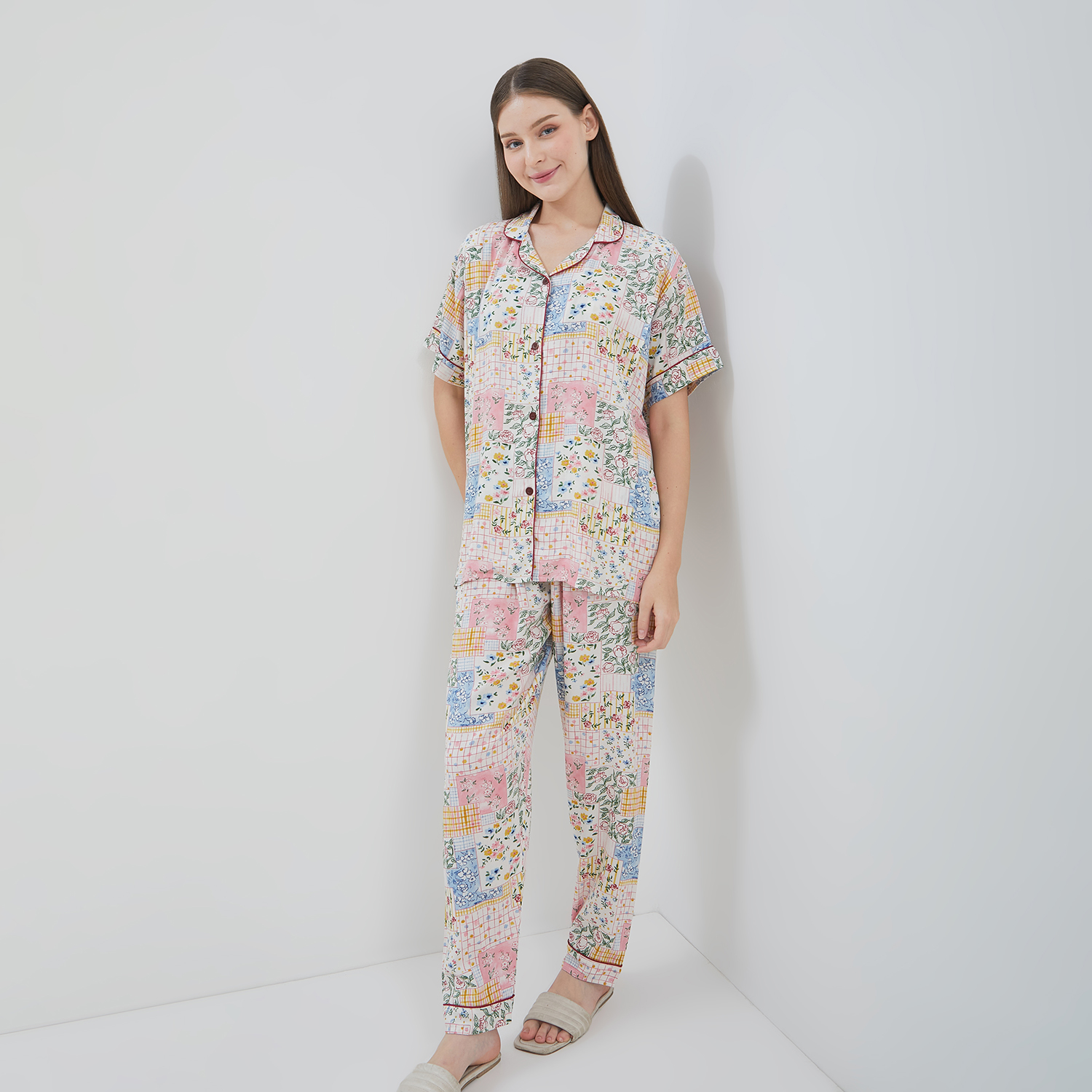 Lyora Vintage Floral - Image 3